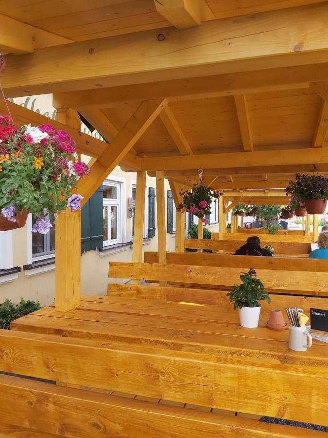 Landhotel Zum Boehm Roth  Bagian luar foto
