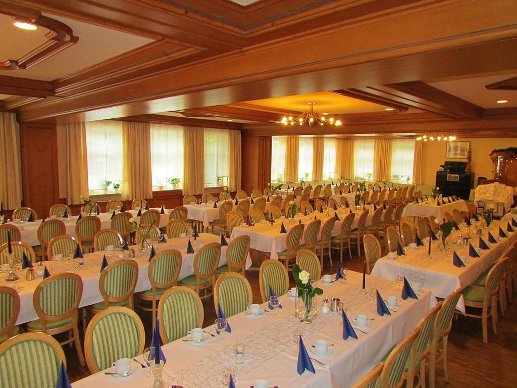 Landhotel Zum Boehm Roth  Bagian luar foto